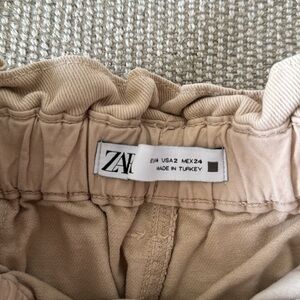 Zara Beige paper bag jeans